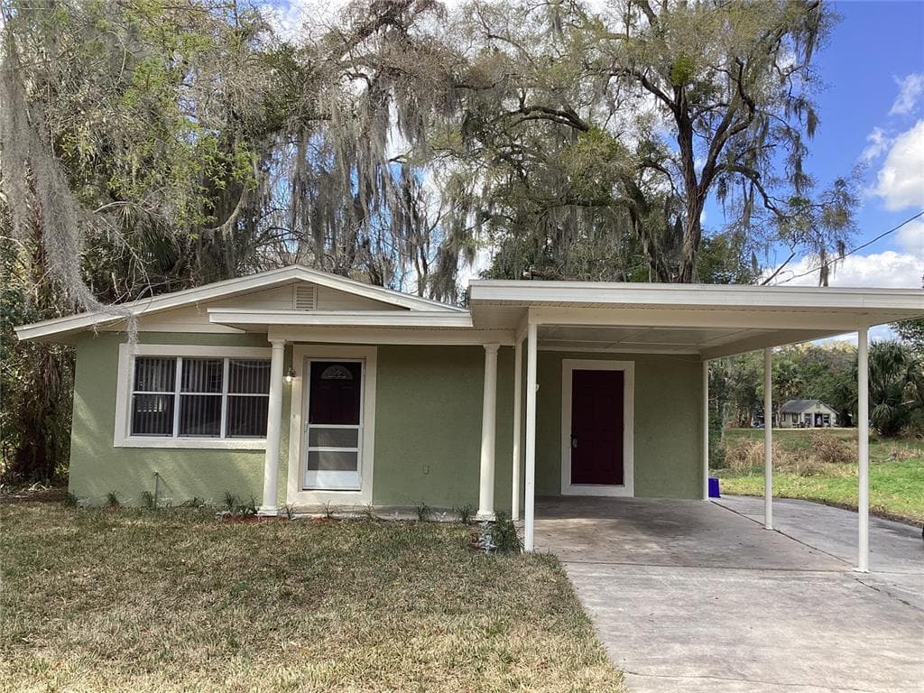514 S THOMPSON AVENUE DELAND, FL 32720