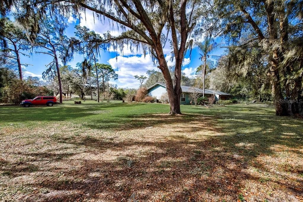 8615 GREENFIELD LANE ZEPHYRHILLS, FL 33541