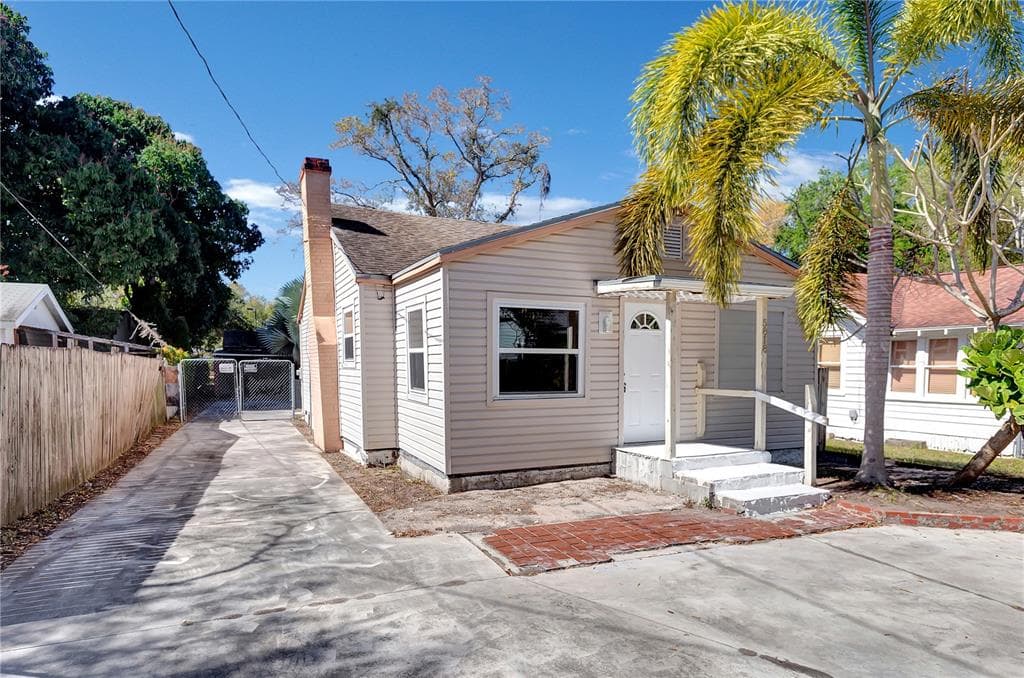 5818 39TH STREET N ST PETERSBURG, FL 33714
