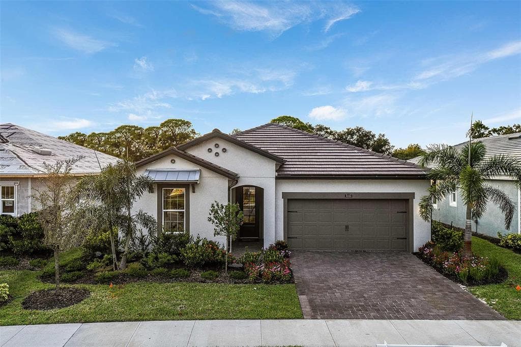 5746 LONG SHORE LOOP UNIT 168 SARASOTA, FL 34238