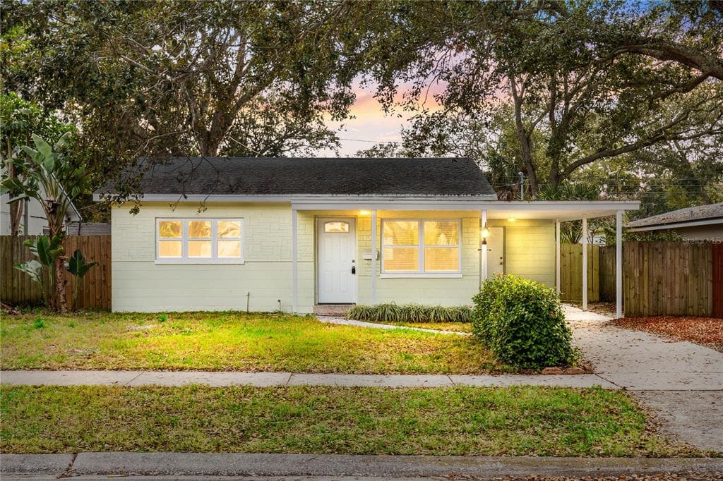 8128 23RD AVENUE N ST PETERSBURG, FL 33710