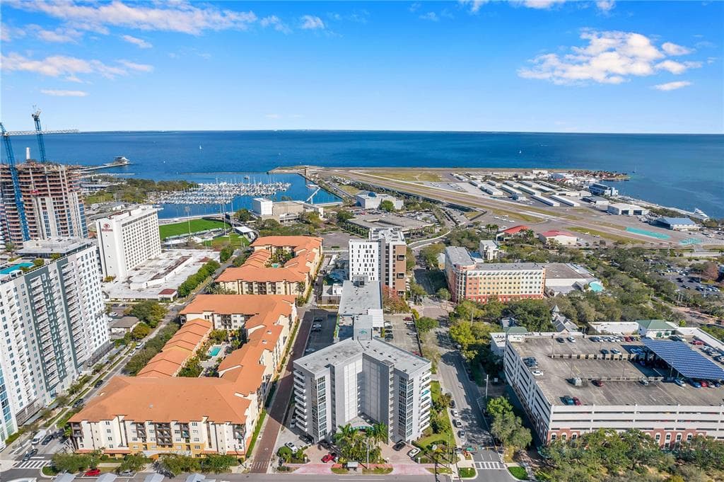 470 3RD STREET S UNIT 713 ST PETERSBURG, FL 33701