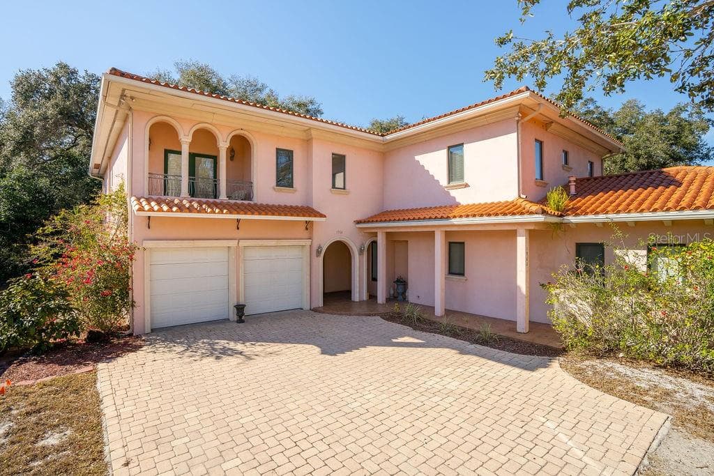 1960 FREEDOM DRIVE CLEARWATER, FL 33755