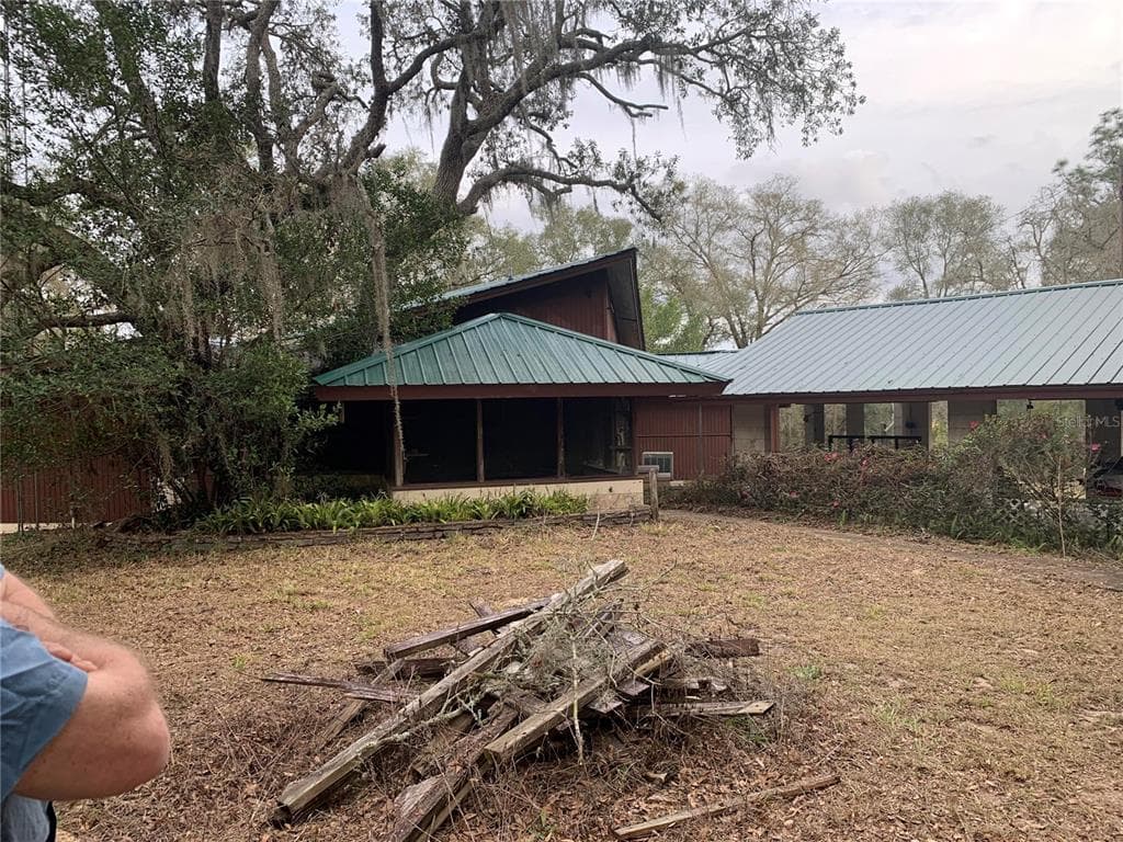 4877 MERLIN CIRCLE DADE CITY, FL 33523
