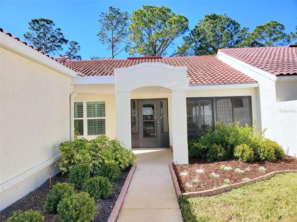 1096 SEVILLE DRIVE PALM HARBOR, FL 34684