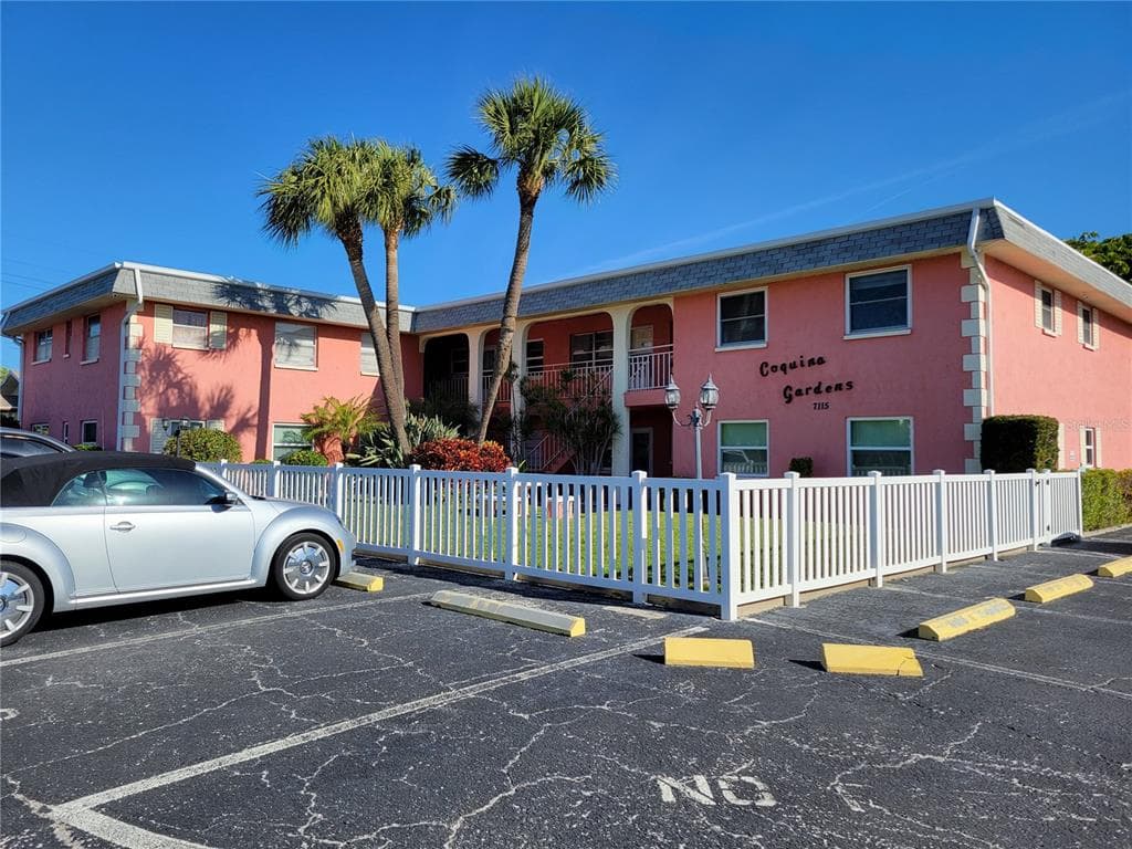 7115 COQUINA WAY UNIT 1 ST PETE BEACH, FL 33706