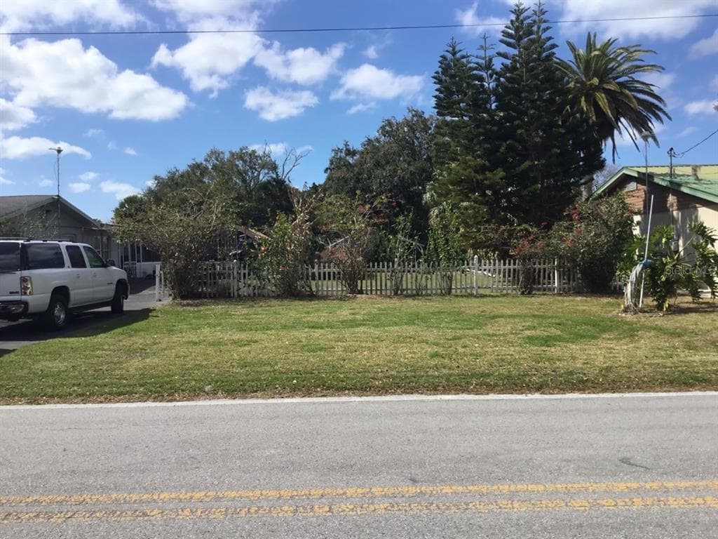 LOT 10 OLD POST ROAD PORT RICHEY, FL 34668