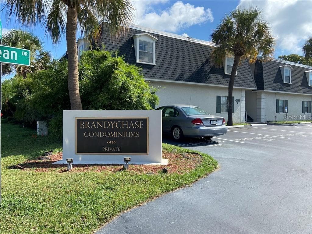 4335 AEGEAN DRIVE UNIT 212A TAMPA, FL 33611