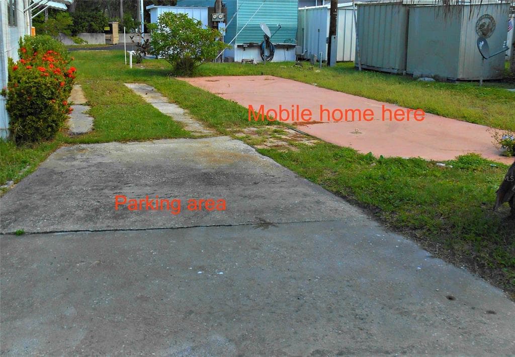 7801 34TH AVENUE N UNIT 30 ST PETERSBURG, FL 33710