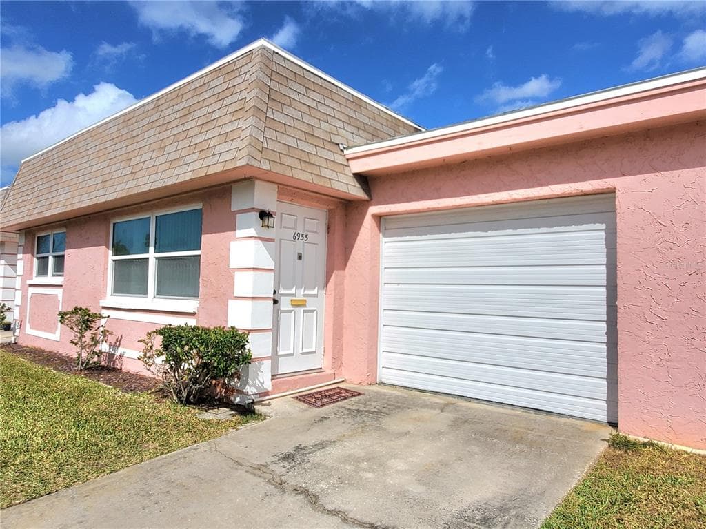 6955 MONTE CARLO N PINELLAS PARK, FL 33781