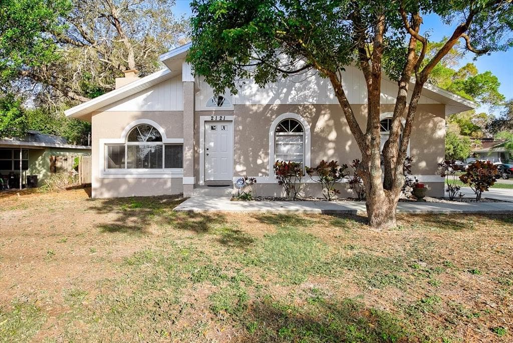 2121 N HERCULES AVENUE CLEARWATER, FL 33763