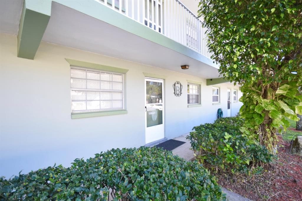 1433 S BELCHER ROAD UNIT B4 CLEARWATER, FL 33764