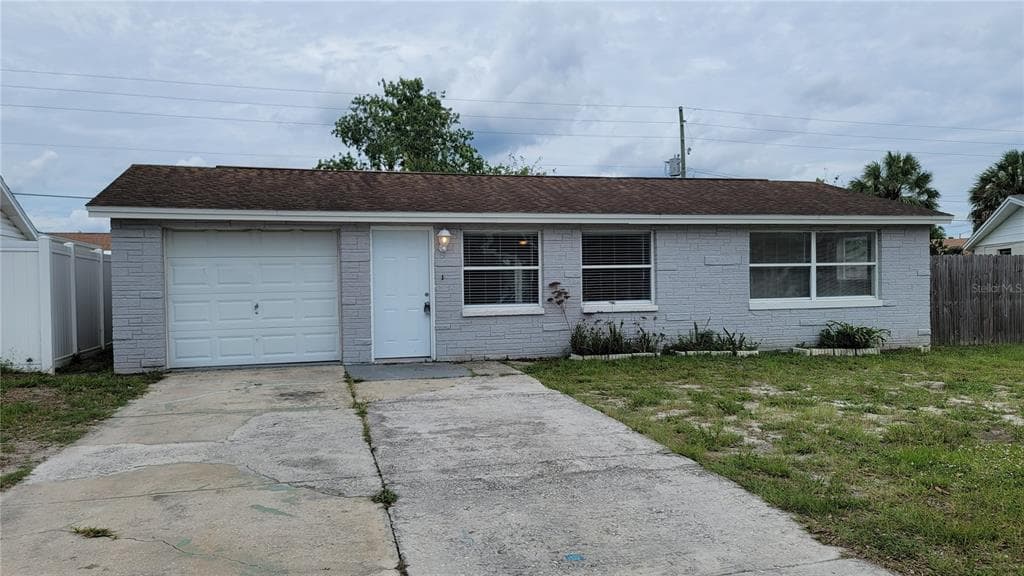 8628 VELVET DRIVE PORT RICHEY, FL 34668