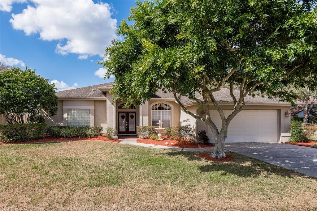 4050 EAGLE COVE EAST DRIVE PALM HARBOR, FL 34685