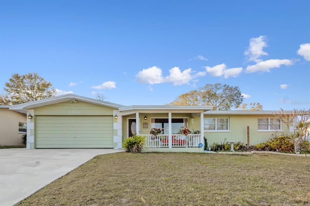 1354 CHESTERFIELD DRIVE CLEARWATER, FL 33756