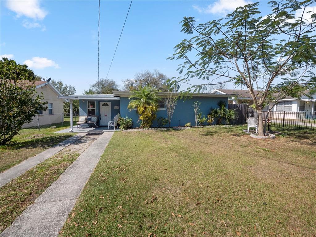 1835 LYNNCREST ROAD LAKELAND, FL 33803