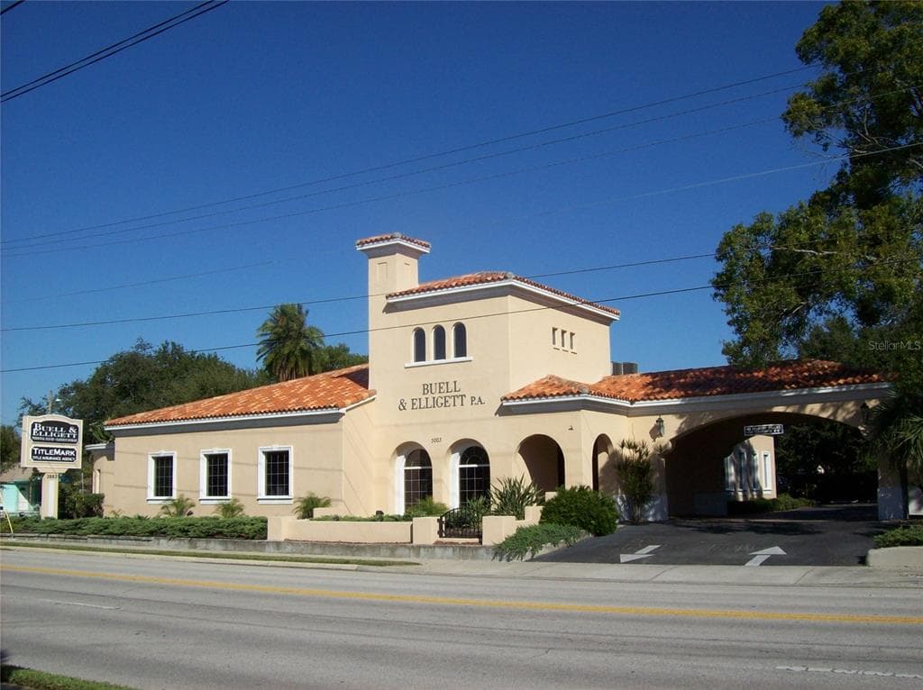 3003 W AZEELE STREET TAMPA, FL 33609