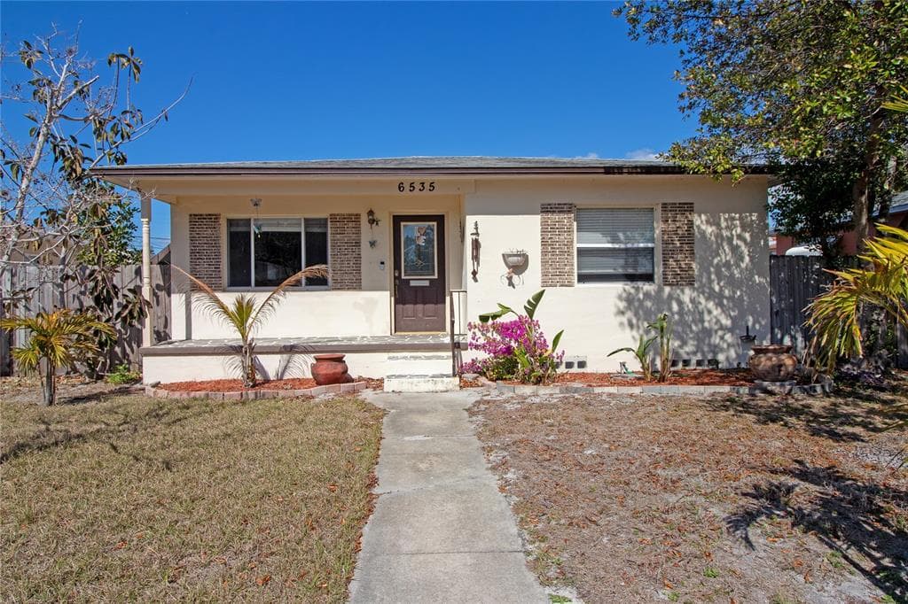 6535 3RD AVENUE S ST PETERSBURG, FL 33707