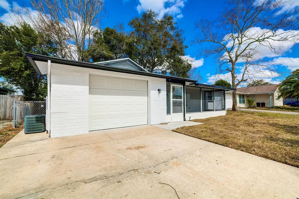 7207 SANDALWOOD DRIVE PORT RICHEY, FL 34668