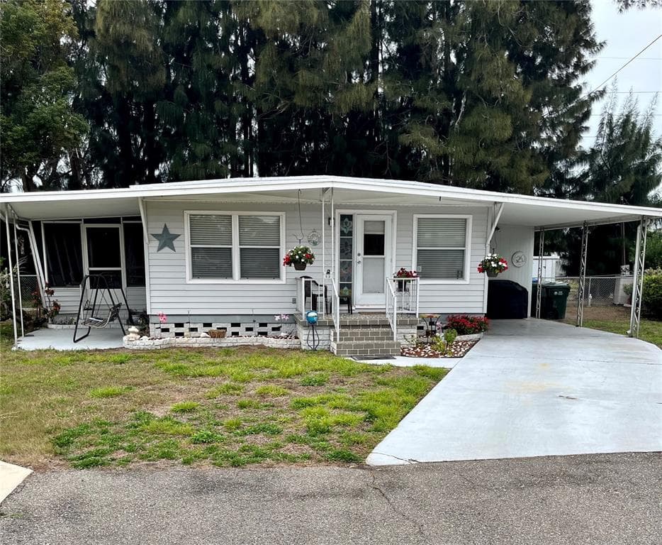 236 LARK DRIVE LARGO, FL 33778
