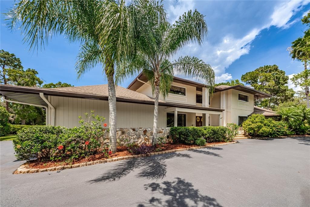 8751 CRANES ROOST DRIVE NEW PORT RICHEY, FL 34654