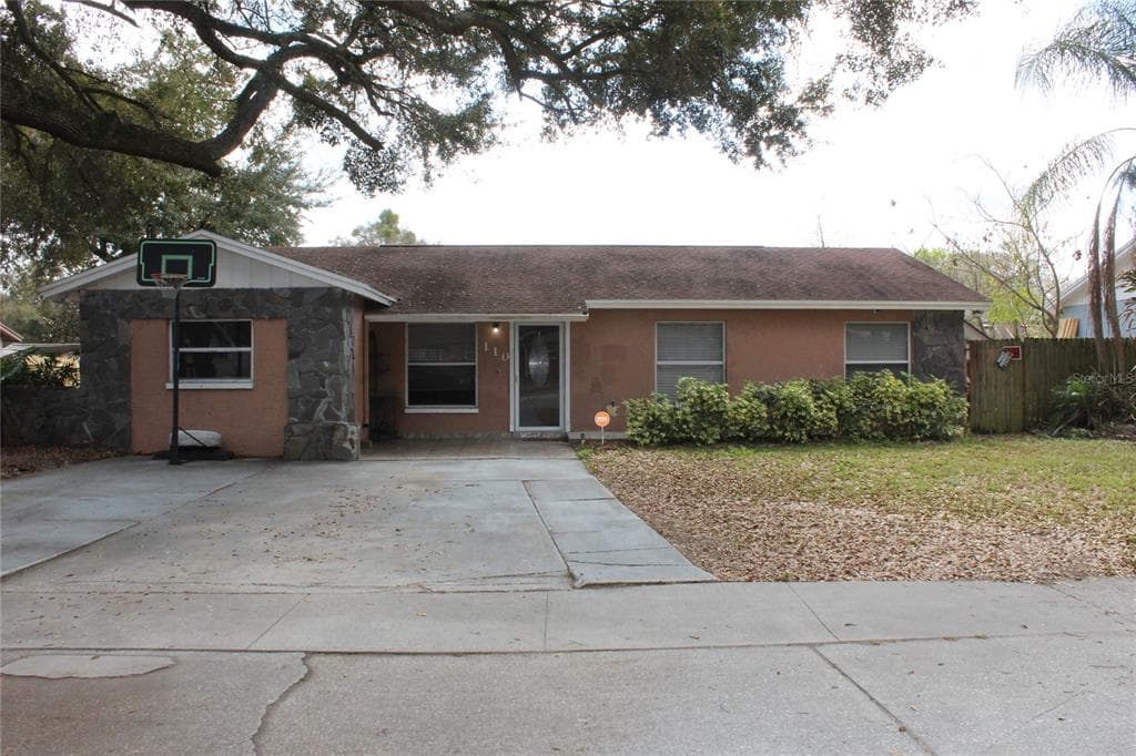 110 W WHEELER ROAD SEFFNER, FL 33584