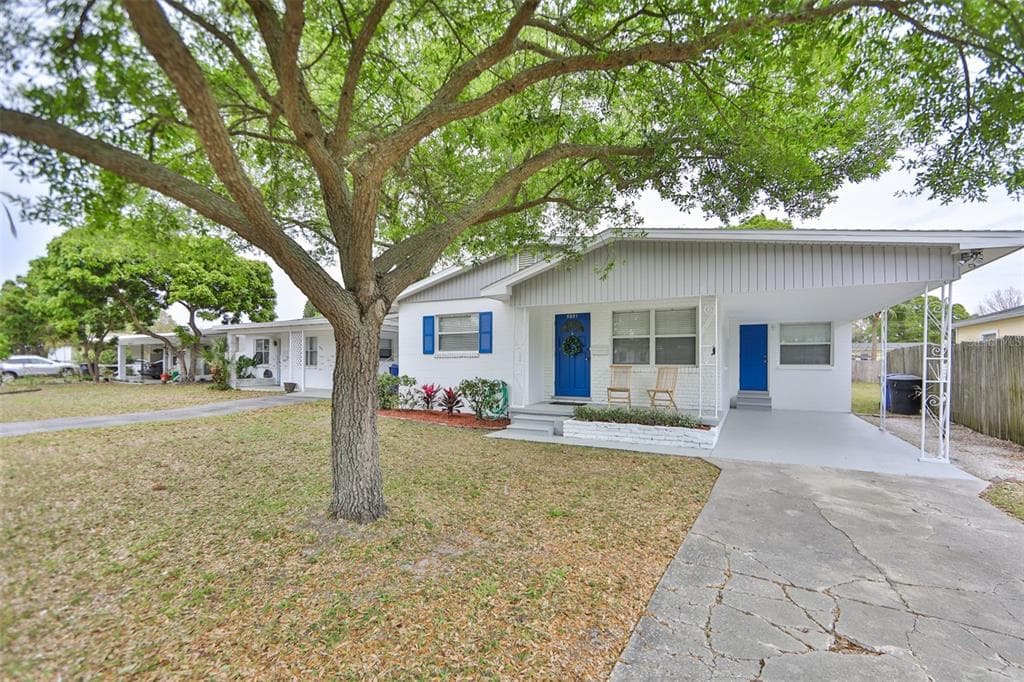 5931 MAGNOLIA STREET N ST PETERSBURG, FL 33703
