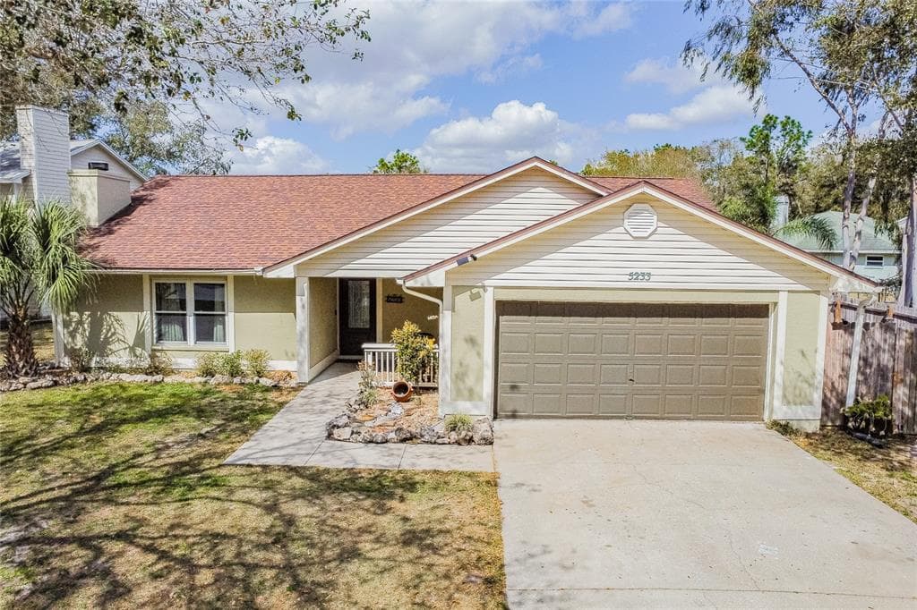 5233 EAGLE BOULEVARD LAND O LAKES, FL 34639