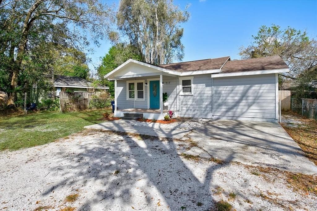 1717 W MOHAWK AVENUE TAMPA, FL 33603