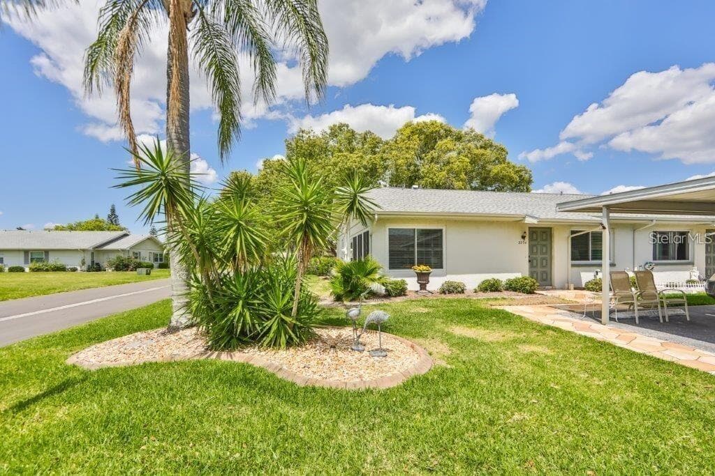 2211 GREENHAVEN DRIVE SUN CITY CENTER, FL 33573
