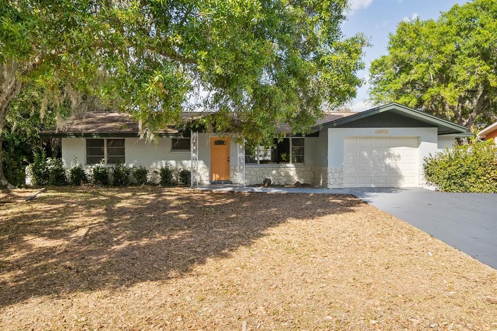 22216 ONEIDA AVENUE PORT CHARLOTTE, FL 33952