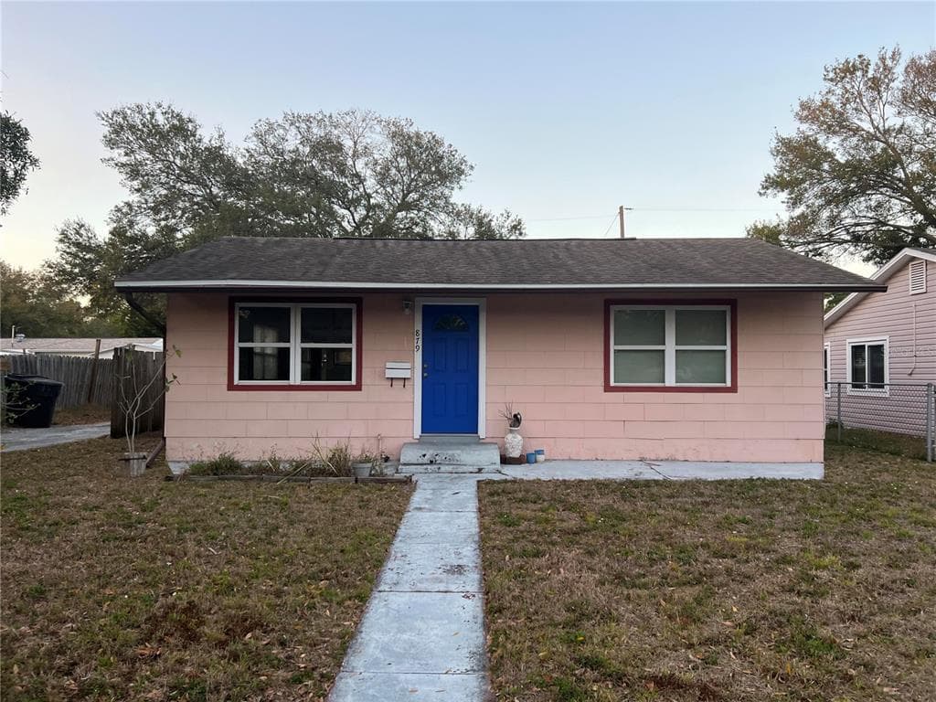 879 50TH AVENUE N ST PETERSBURG, FL 33703