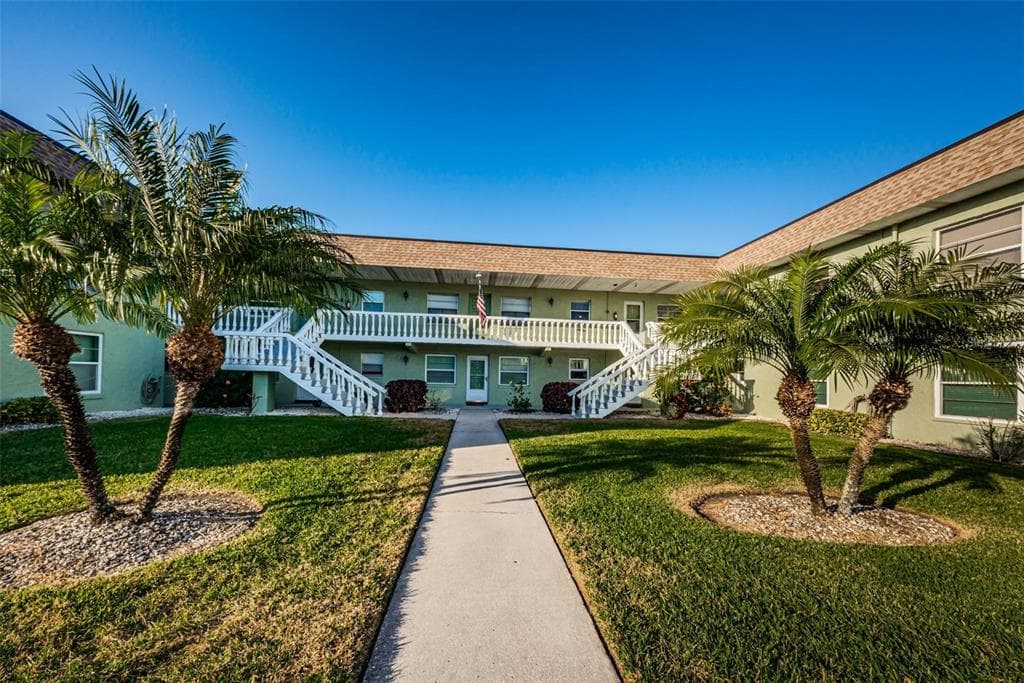 1250 S PINELLAS AVENUE UNIT 1013 TARPON SPRINGS, FL 34689