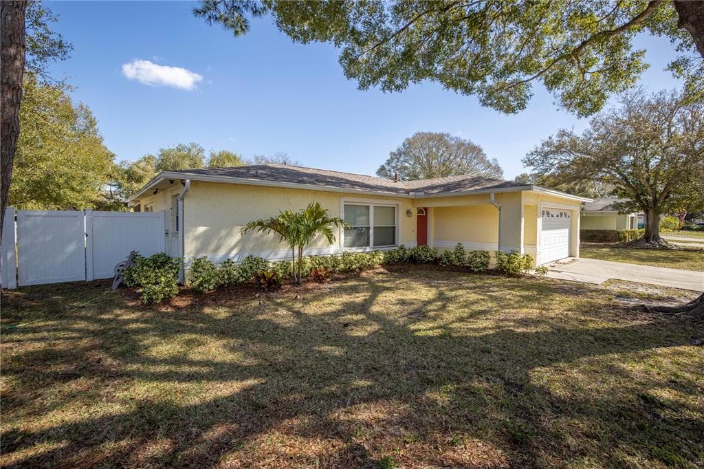 11567 93RD STREET LARGO, FL 33773