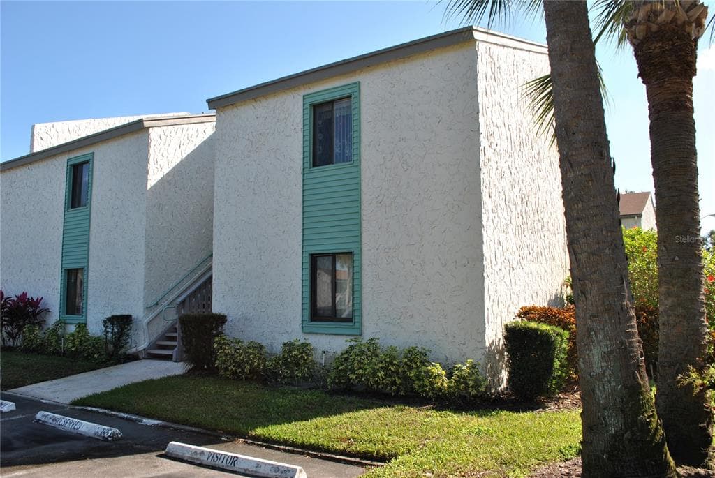 776 116TH AVENUE N UNIT 1104 ST PETERSBURG, FL 33716