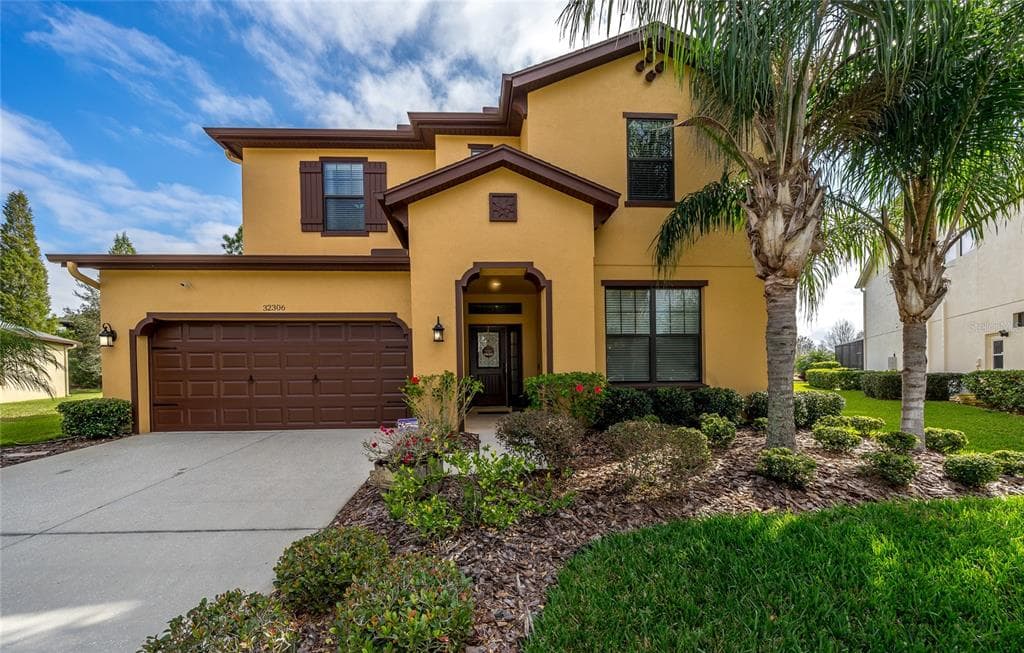 32306 GARDEN ALCOVE LOOP WESLEY CHAPEL, FL 33545