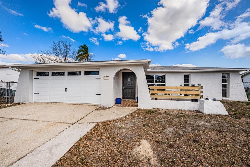9426 LEGEND LANE PORT RICHEY, FL 34668