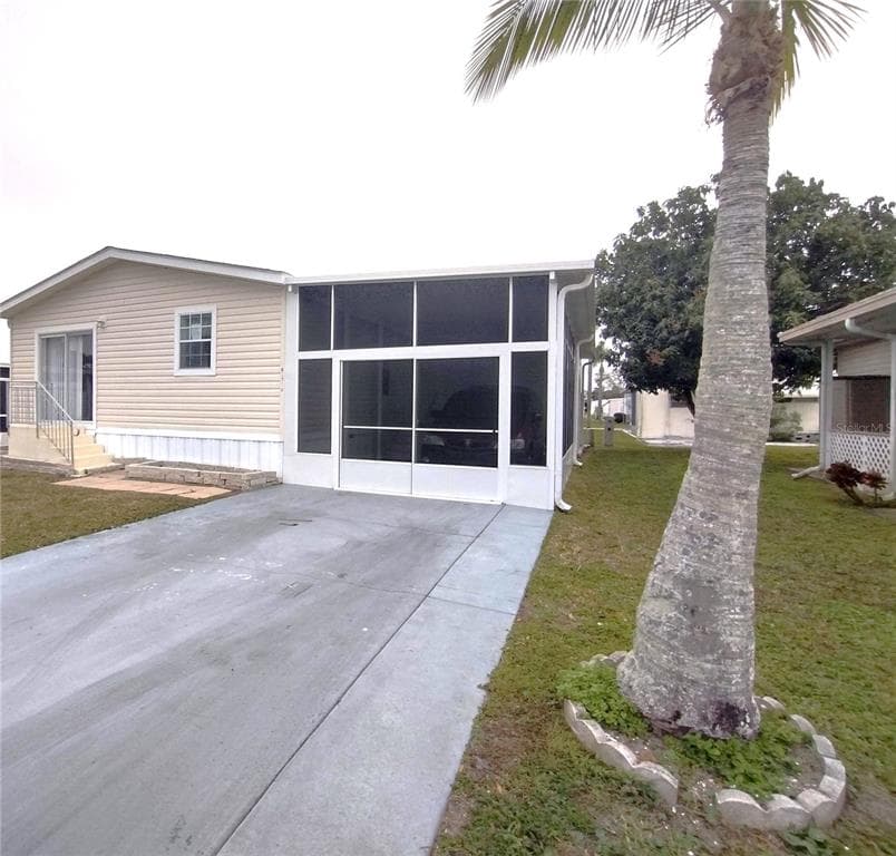 82163 D STREET N UNIT 163 PINELLAS PARK, FL 33781