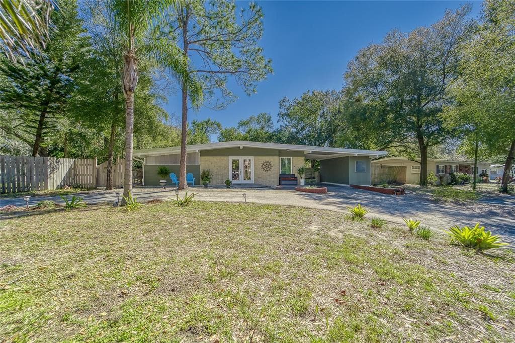 517 HIBISCUS DRIVE TEMPLE TERRACE, FL 33617