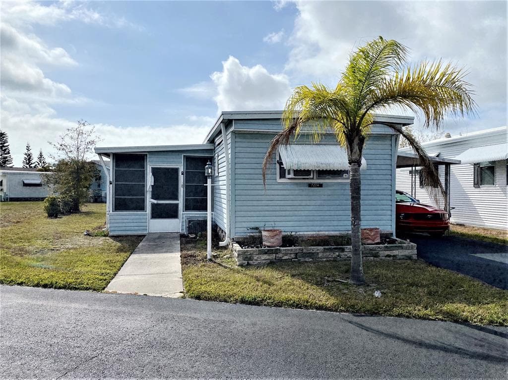 7214 MOUNT FAIRFIELD ROAD NE UNIT 527 ST PETERSBURG, FL 33702
