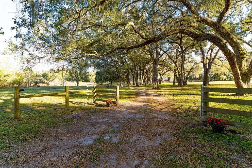 15118 SWIFT ROAD DADE CITY, FL 33525