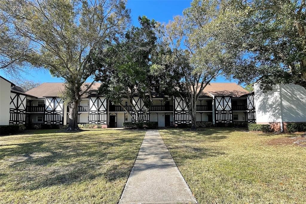420 N BAYSHORE BOULEVARD UNIT 208 CLEARWATER, FL 33759
