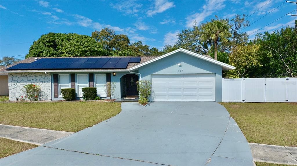 2198 OAK GROVE DRIVE CLEARWATER, FL 33764