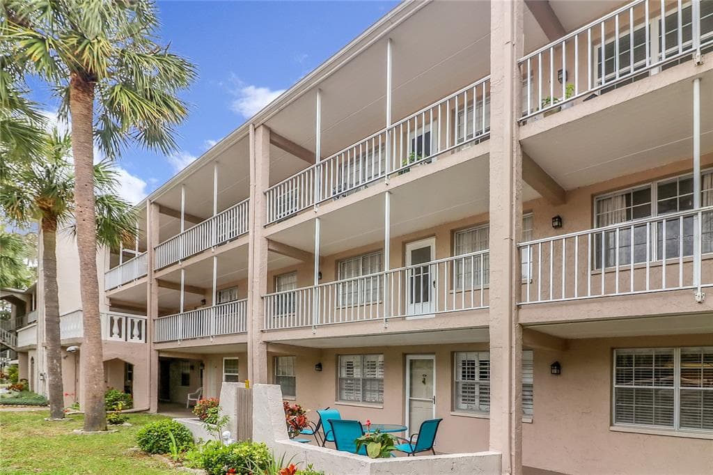 821 PATRICIA AVENUE UNIT 207