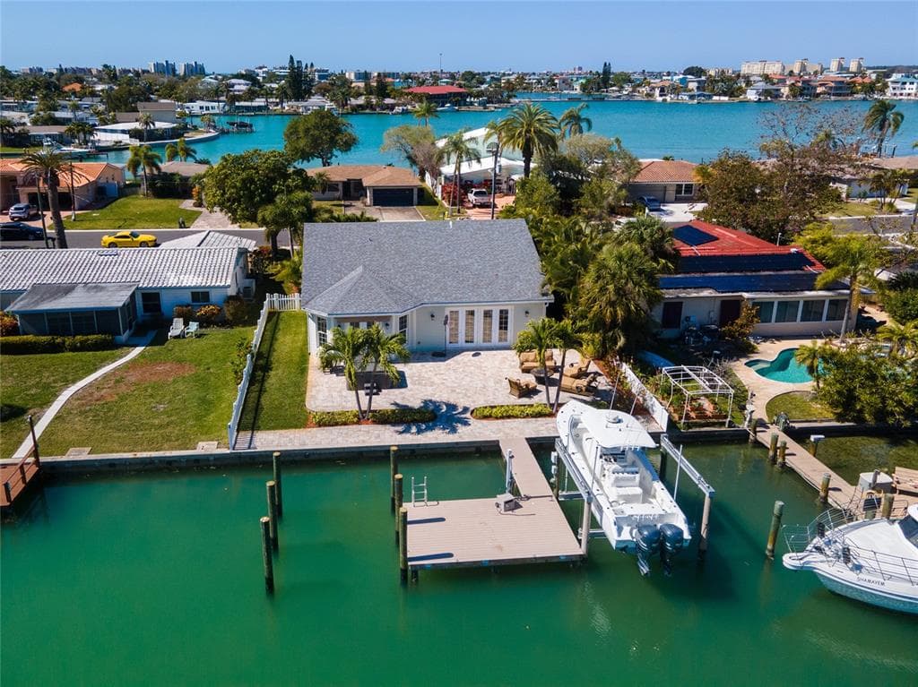 555 CRYSTAL DRIVE