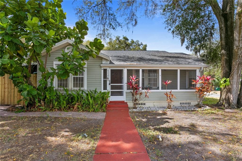 4210 N SEMINOLE AVENUE TAMPA, FL 33603