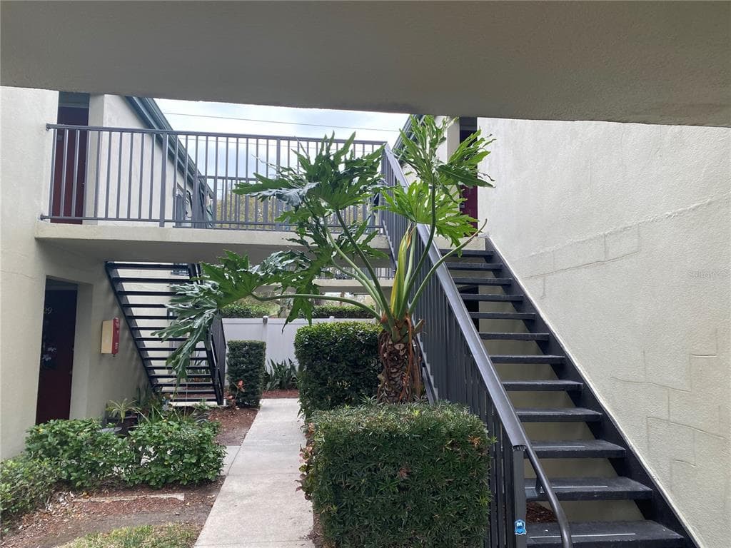 1799 N HIGHLAND AVENUE UNIT 26 CLEARWATER, FL 33755