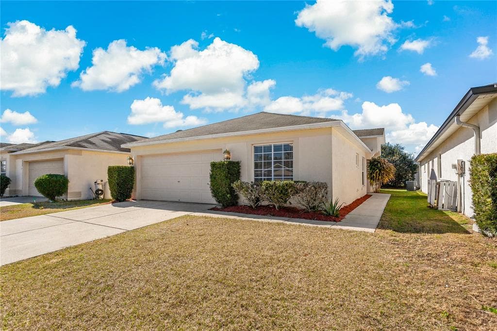 519 LINDSAY ANNE COURT PLANT CITY, FL 33563