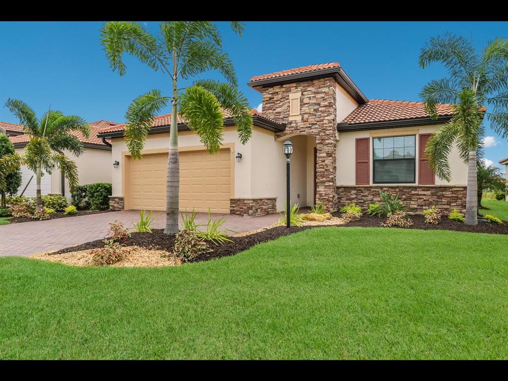 10306 MARBELLA DRIVE BRADENTON, FL 34211