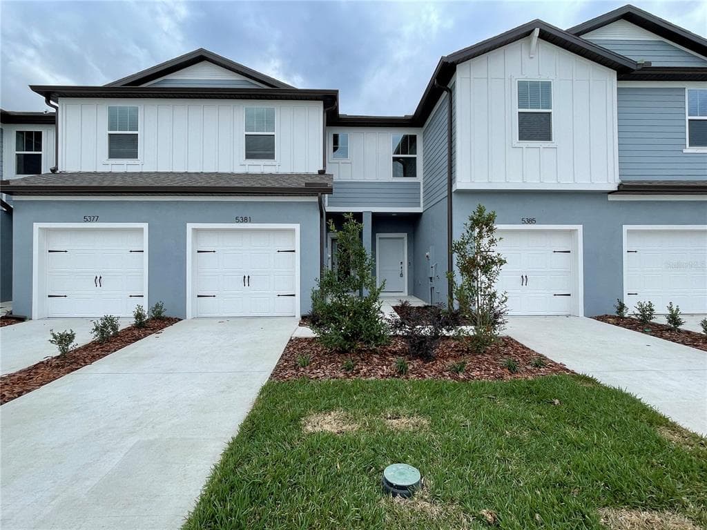 5381 ELMVIEW CROSSING WESLEY CHAPEL, FL 33545